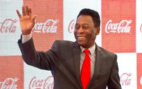 População tem razão em suas queixas, diz Pelé 