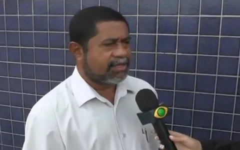 Homem consegue cadeira de rodas para amigo através do programa Maranhão Urgente