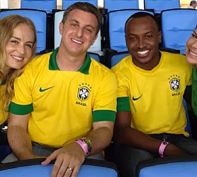 Famosos marcam presença na vitória do Brasil no Ma