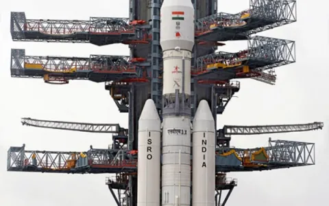 Índia lança o maior foguete de sua história espacial.