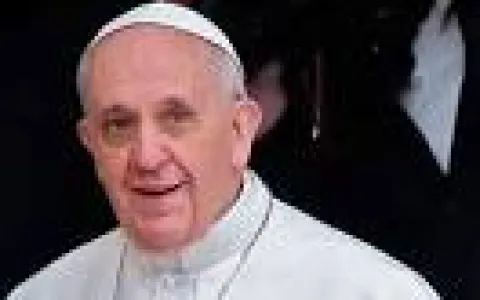 Papa solta palavrão durante discurso dominical