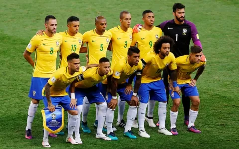 Neymar marca pela 1ª vez contra Messi e Brasil ven