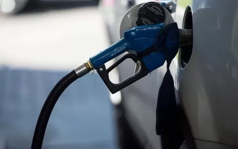 Petrobras aumenta preço da gasolina em 0,7%