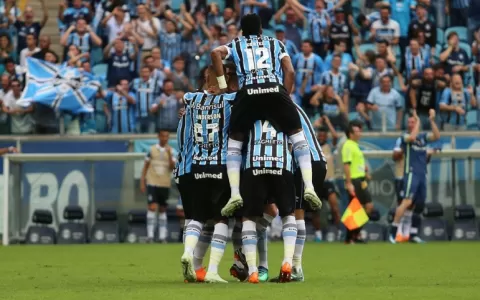 Grêmio goleia Brasil de Pelotas e fica com duas mã
