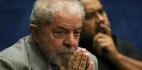 Advogados de Lula tentam evitar que plenário julgu