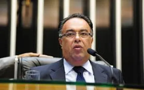 Tribunal da Lava Jato absolve ex-deputado André Va