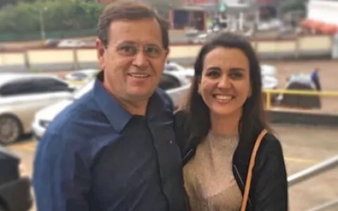 Deputado Stênio Resende e a esposa seguem internad