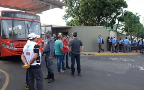 Após paralisação ônibus voltam a circular em São Luís