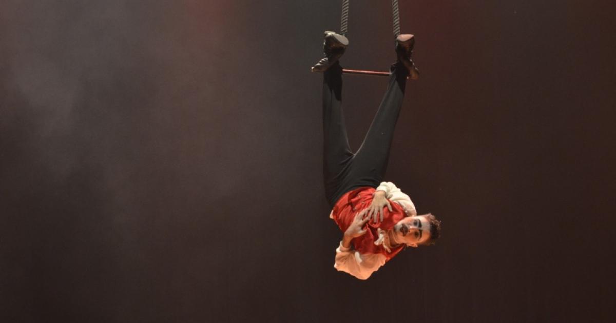 Le Cirque Basileu França présente un spectacle à Goiânia