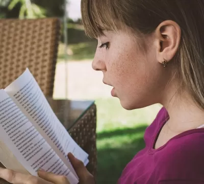 Dia Mundial do Livro: Entenda como a leitura muda 