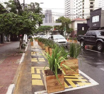 Caminhar Pinheiros dá mais espaço nas calçadas do bairro