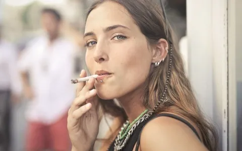 ​Mulheres representam 66% dos fumantes em programa