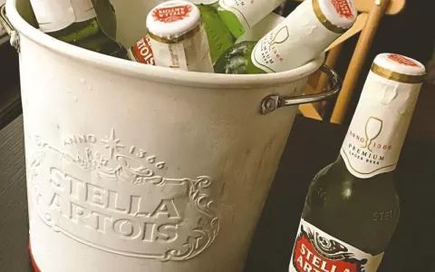 Rendez Vous oferece brinde com Stella Artois no Di