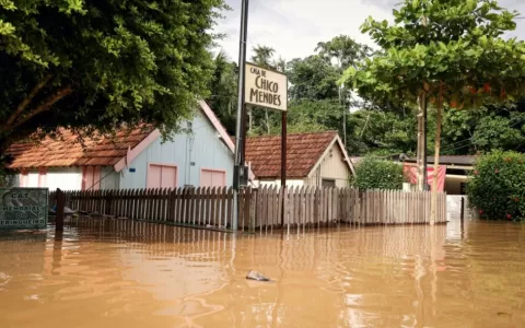 Com enchente histórica no Acre, povos indígenas pe