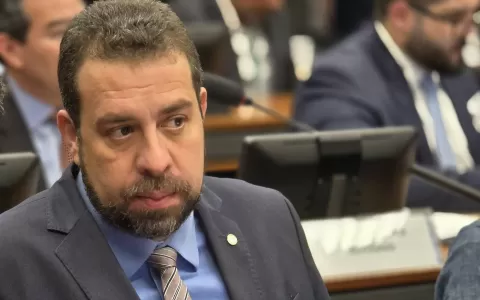 Tese de Boulos contradiz pedidos do PSOL para cass