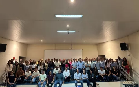 Mais de 80 profissionais de Pará de Minas e região