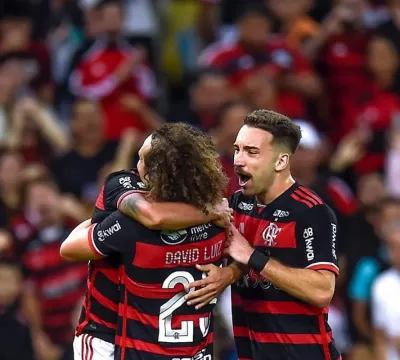 Flamengo derrota Cruzeiro para se isolar na ponta 