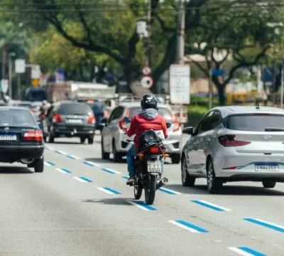 São Paulo expande Faixa Azul para motociclistas na