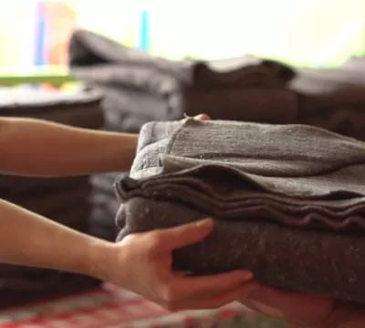 FedEx produz mais de 5.500 cobertores para doação 