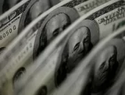 Dólar volta a superar R$ 5,60 influenciado por mer