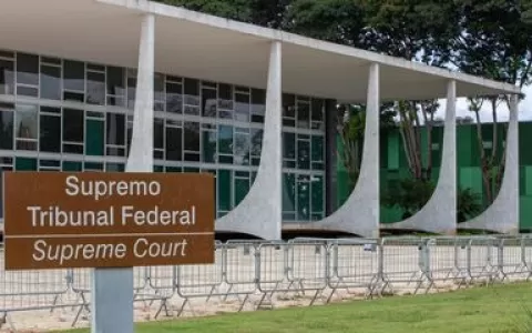 Moraes determina depoimento de Bolsonaro à Polícia