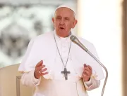 Papa acusa Rússia de agressão e imperialismo na Uc