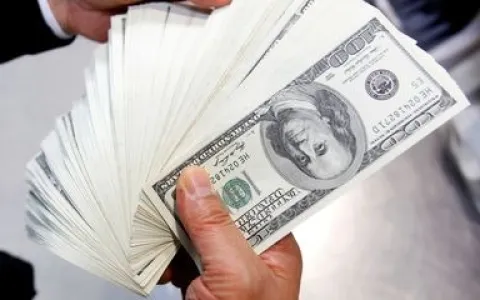 Dólar cai para R$ 5,15 em dia de feriado nos Estados Unidos 