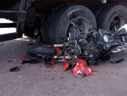 Policial morre em colisão de moto com caminhão na 