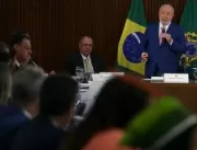 Lula defende crescimento com responsabilidade e se
