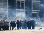 Forças de segurança conseguem desocupar rampa do Planalto 