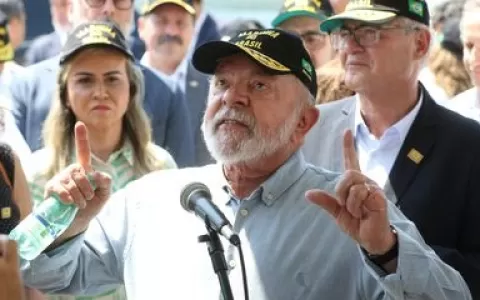 Lula demonstra, mais uma vez, insatisfação com jur