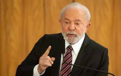 Lula se reúne com presidentes sul-americanos em Br