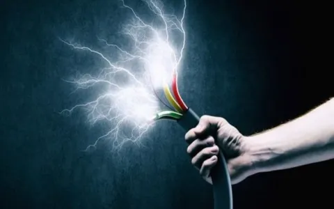 Popular eletricista morre após descarga de 34 mil volts em Canaã