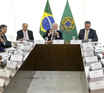 Lula defende uso do poder da máquina pública contra garimpo ilegal 