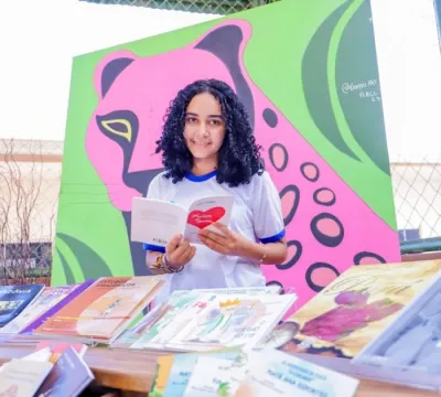 Alunos de Canaã dos Carajás recebem quatro mil livros destinados às bibliotecas escolares