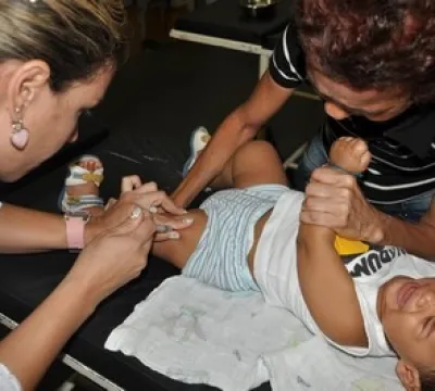 ​Vacinação de crianças contra a gripe ainda não at