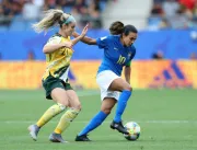 Com gol polêmico, Brasil perde de virada para Aust