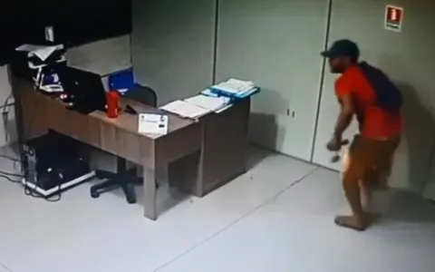 Ladrão arromba e leva dinheiro de loja em Parauape