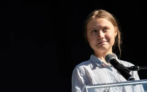 ​Eles nos veem como uma ameaça, diz Greta Thunberg