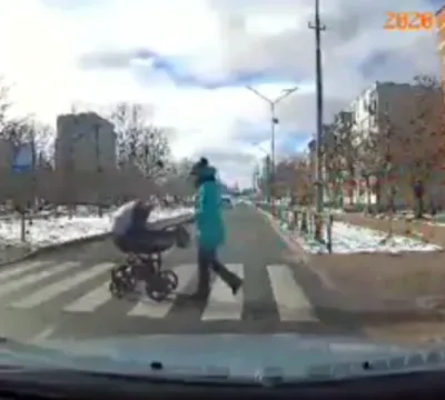 ​Na Ucrânia, motorista bêbado atropela bebê de três meses; veja VÍDEO