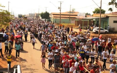 Círio de Nazaré 2017 leva 10 mil pessoas em procissão pelas ruas de Canaã dos Carajás