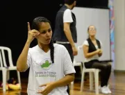 Surdos defendem Libras como segundo idioma oficial do Brasil