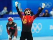 China abre Olimpíadas de Inverno com ouro na patin