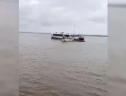 Barco com 5 passageiros naufraga na orla de Belém 