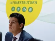 Infraestrutura lança campanha Maio Amarelo e exibe novo modelo de CNH 
