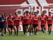 Sem contratações, São Paulo inicia temporada com m