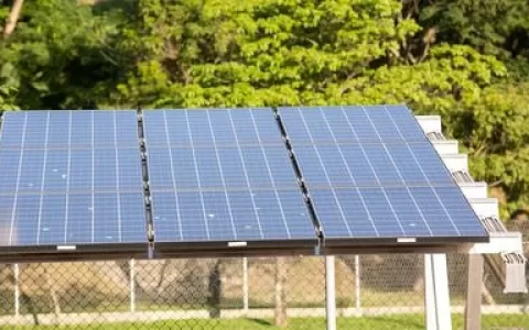Agência Brasil explica vantagens da energia solar 