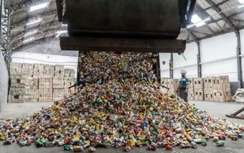 Índice de reciclagem no Brasil é de apenas 4%, diz