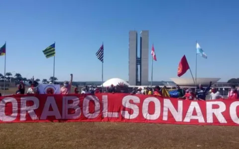 Fracassos de Bolsonaro desmoralizam direita e reab