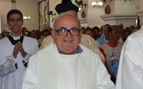 Cônego Manoel Henrique morre em Maceió aos 77 anos